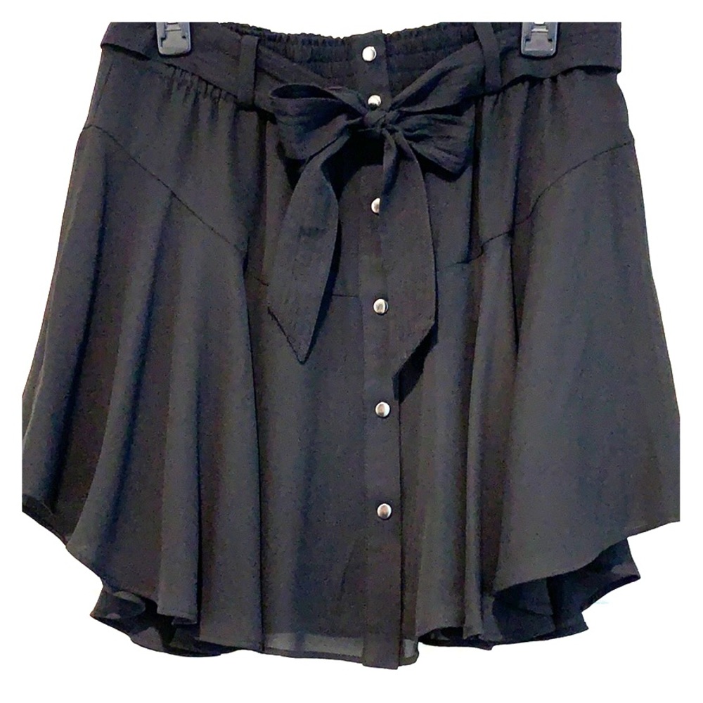 Black flowy button-up skirt